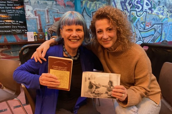 The author with Stella Koulianos, another of Taktikou’s granddaughters, in Sydney. 