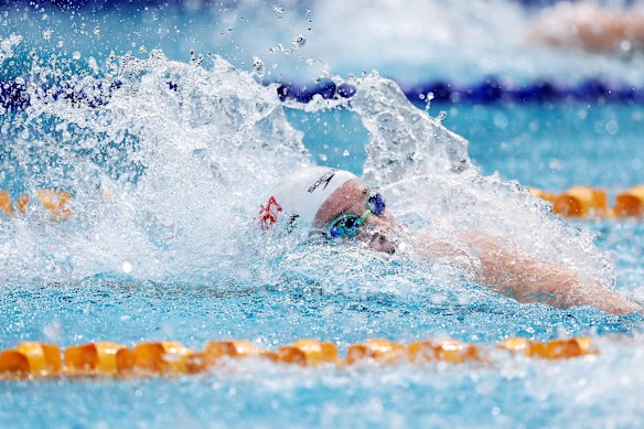 Mollie O'Callaghan came first in the women's 100 m freestyle. 