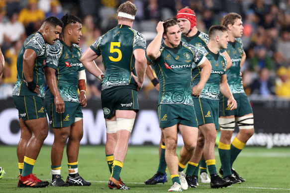 The Wallabies won’t be favourites for their Test series with France thuis year, according to Andrew Mehrtens.