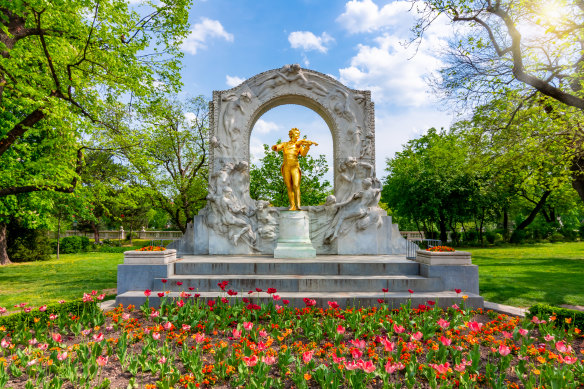 Monument to composer Johann Strauss in Vienna’s Stadtpark.