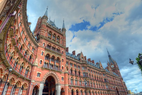 Taxis can be difficult to secure at  London’s otherwise magnificent St Pancras Station.