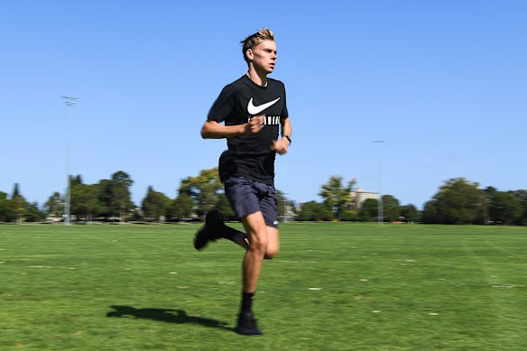 Stewart McSweyn will have his eyes on Craig Mottram's 5000 metres record on Thursday night.