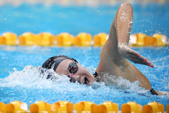 Ariarne Titmus competes in her Women’s 400 metre freestyle heat
