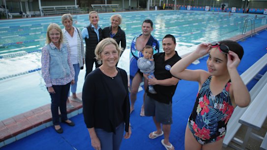 Olympic swimmer Michelle Ford and the pool's supporters at Carss Park.
