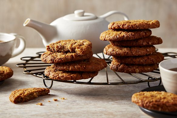recipes Helen Goh's Anzac biscuits.