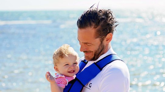 Giving fathers flexible access to parental leave can make a big difference, study finds.
