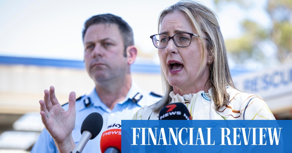 Floods: Anthony Albanese promises millions for QLD tourism as Victoria demands flood funds - Vimarsana News