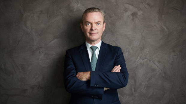 Christopher Pyne: Being envious of successful women is not unique to politics