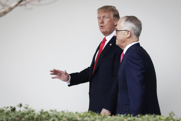 Malcolm Turnbull walks with Donald Trump along the colonnade for their meeting in the Oval Office in 2018.