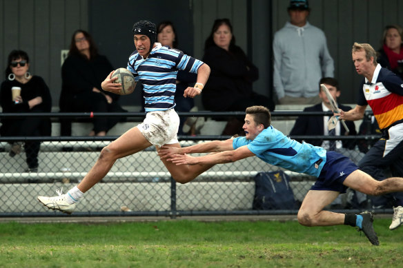 One of the first photos of Joseph Suaalii in action.