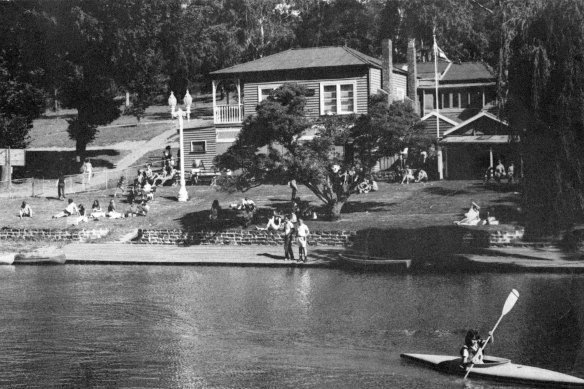 Studley Park Boathouse in Kew in 1979.