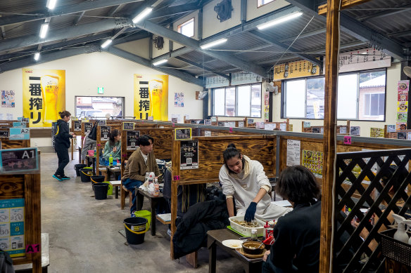 Inside the oyster hut. 