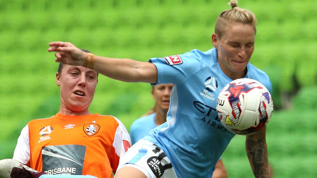 Jess Fishlock's Melbourne city are eyeing a W-League three-peat.