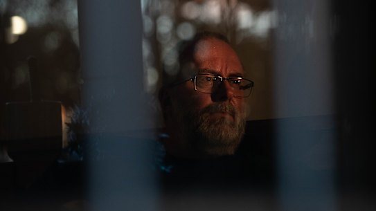 Richard Gosling has contracted Covid-19 and is isolating at home separated from his wife, Melinda, and children Matt and Sandy, who have temporarily moved out of their Randwick home. 