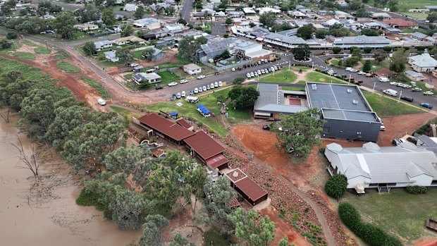 Large swathes of Cunnamulla have been shut down over the mercury scare.