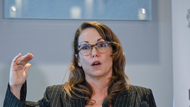 1000 jobs to be axed from public sector but government shirks deeper cuts