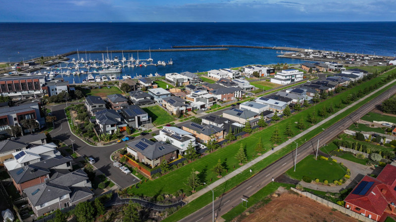 Paddleboarders saved after being swept across Port Philip Bay
