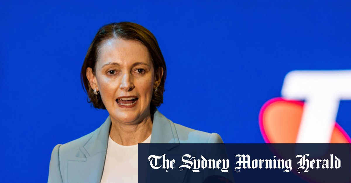 Telstra shares fall after mobile miss