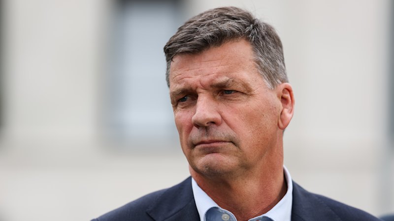 Labor claims Coalition has .5b black hole in tax costings