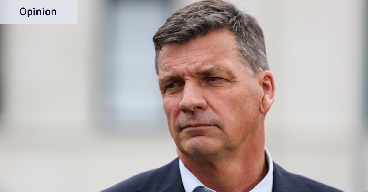 Angus Taylor’s wrong. Immigrants need encouragement to become citizens, not threats