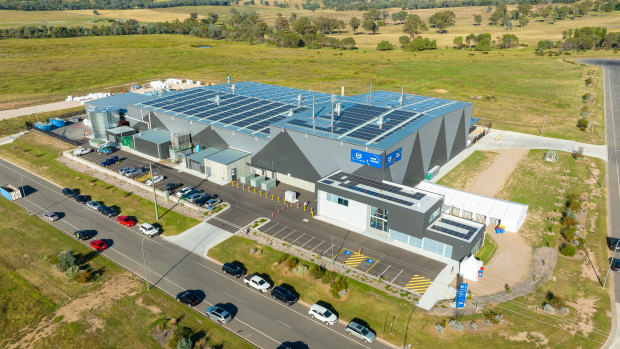 Cleanaway, together with its partners, has built a $45 million PET recycling plant in Albury-Wodonga through the Circular Plastics Australia (CPA) partnership.