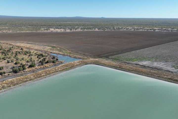 Abundant secure water is a key feature of St Ronans Station.