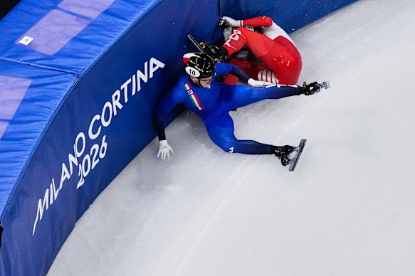 Italian Arianna Fontana and Pole Kamila Sellier after the quarter-final incident.
