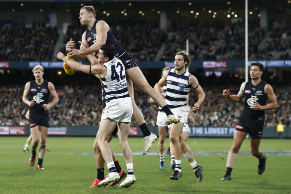 Harry McKay flies for a mark.