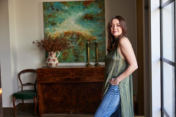 As a young actor, Emma Lung had to film love scenes with Hugo Weaving, who she describes as “kind and gentle”.