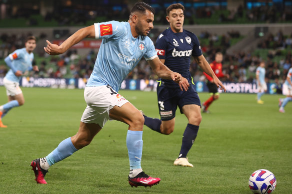 City’s Andrew Nabbout prepares to cross down the right-hand side.