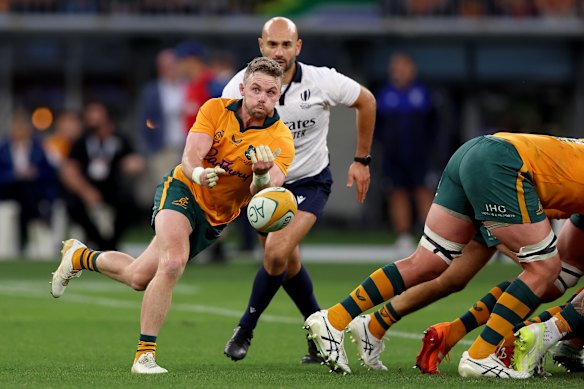 Ryan Lonergan takes on the Springboks in Perth. He has become a key player for the Wallabies in a short period of time.