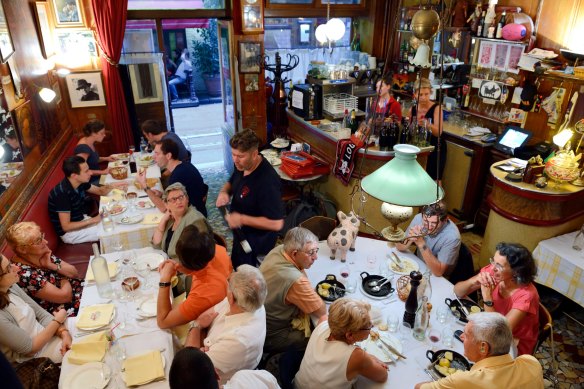 Bouchon des Lyonnais in Lyon.