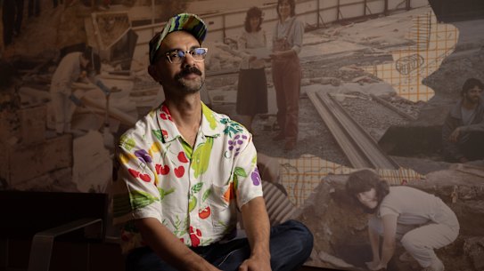 El Dr. Aaron de Souza dice que existen similitudes entre las excavaciones de la Primera Casa de Gobierno en Sydney y su trabajo de exploración del antiguo Egipto a través de la arqueología. 