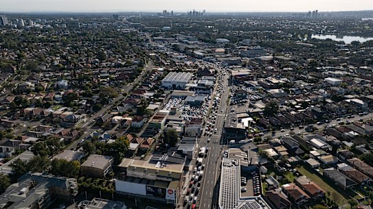 Vistas da Parramatta Rd acima de Five Dock
