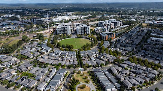 Thornton, a large greenfield development in Penrith, is positioned next to the train station and has a mix of high, medium and low-density housing.