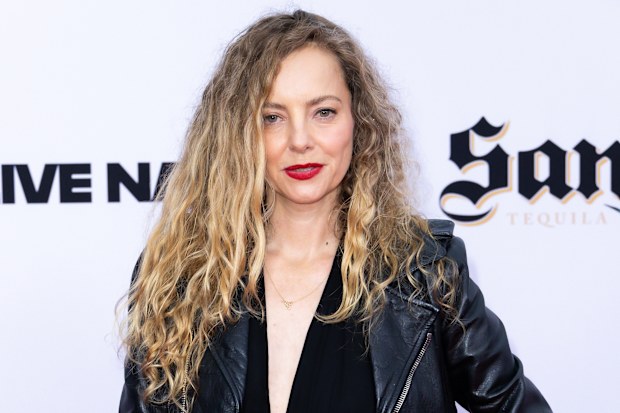 Bijou Phillips
