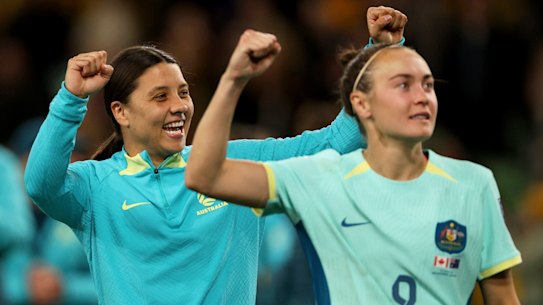 Australia’s Emily Van Egmond, Sam Kerr and Caitlin Foord, from left, celebrate at the end of the Women’s World Cup Group B soccer match between Australia and Canada in Melbourne, Australia, Monday, July 31, 2023. Australia won 4-0. (AP Photo/Hamish Blair)