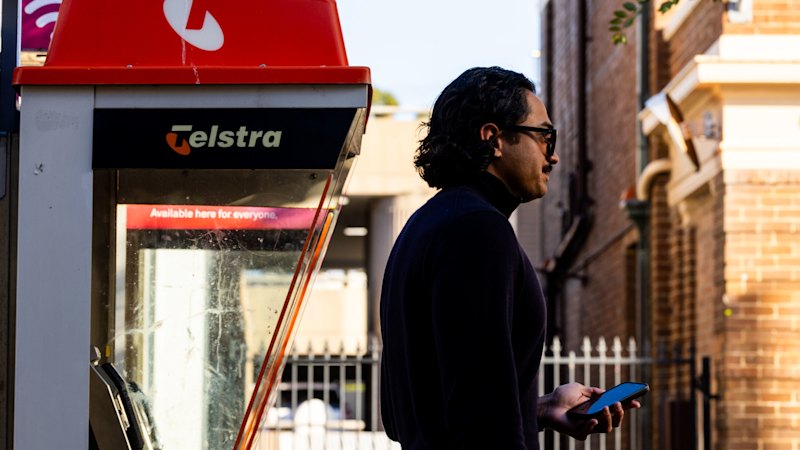 Telstra outage hits Triple Zero calls, regional trains