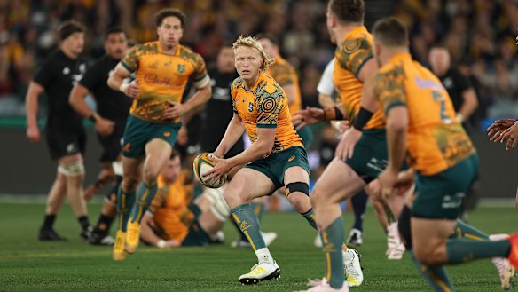 Carter Gordon playing for the Wallabies in 2023.