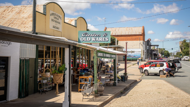 High Street, Nagambie