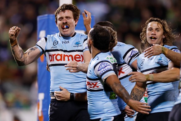 Billy Burns celebrates his try. 