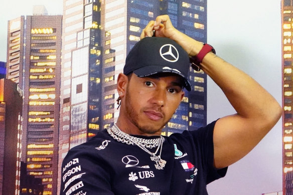 Lewis Hamilton has hit out at recent comments on racism by former F1 boss Bernie Ecclestone.