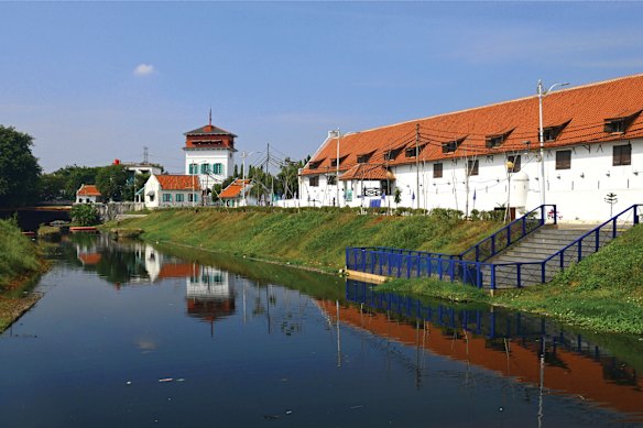 Sunda Kelapa, Jakarta’s old port, is replete with surviving 18th century whitewashed Dutch colonial-era  buildings.