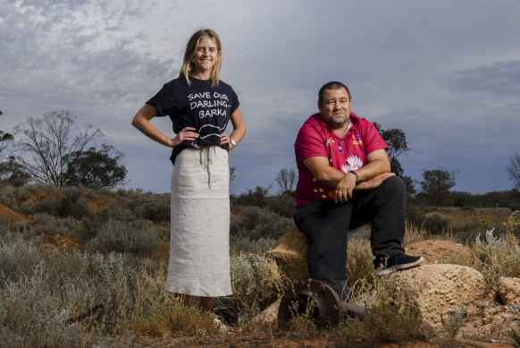 The 2020 ARIA music teacher of the year award winner Sarah Donnelley with the manager of Wilcannia River Radio Brendon Adams.