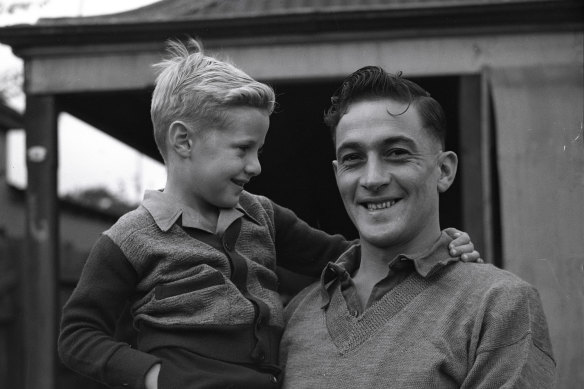 Private Ernest McDonald of Cammeray with his five-year-old son Paul, who was a baby when his father sailed for the Middle East. 29 October 1944