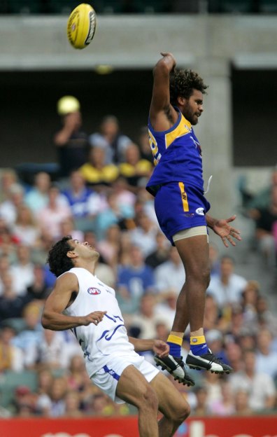 Ash Sampi flying at Subiaco Oval.