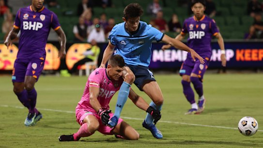 Veteran gloveman and former Sydney FC custodian Liam Reddy arguably kept the Glory in the match.