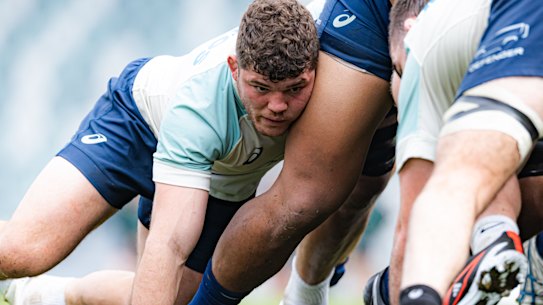 Carlo Tizzano training with the Wallabies.