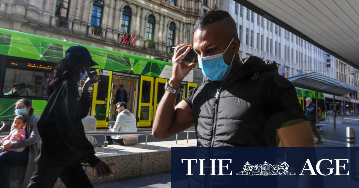 I casi di COVID-19 nel Victoria aumentano di 7.169 nuovi casi e sei decessi;  Gli esperti di sanità pubblica chiedono un piano nazionale per combattere le nuove varianti di COVID-19