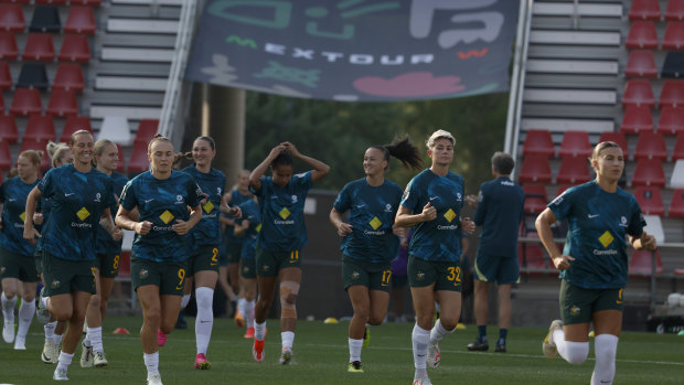 As it happened: Raso, Foord goals set up strong 2-0 win for Matildas over Mexico